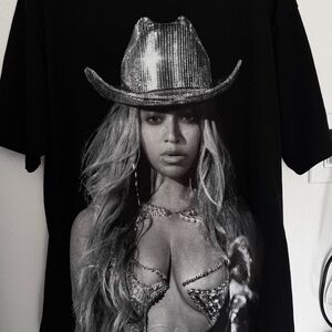 Beyonce Official Tour Merch Size Large